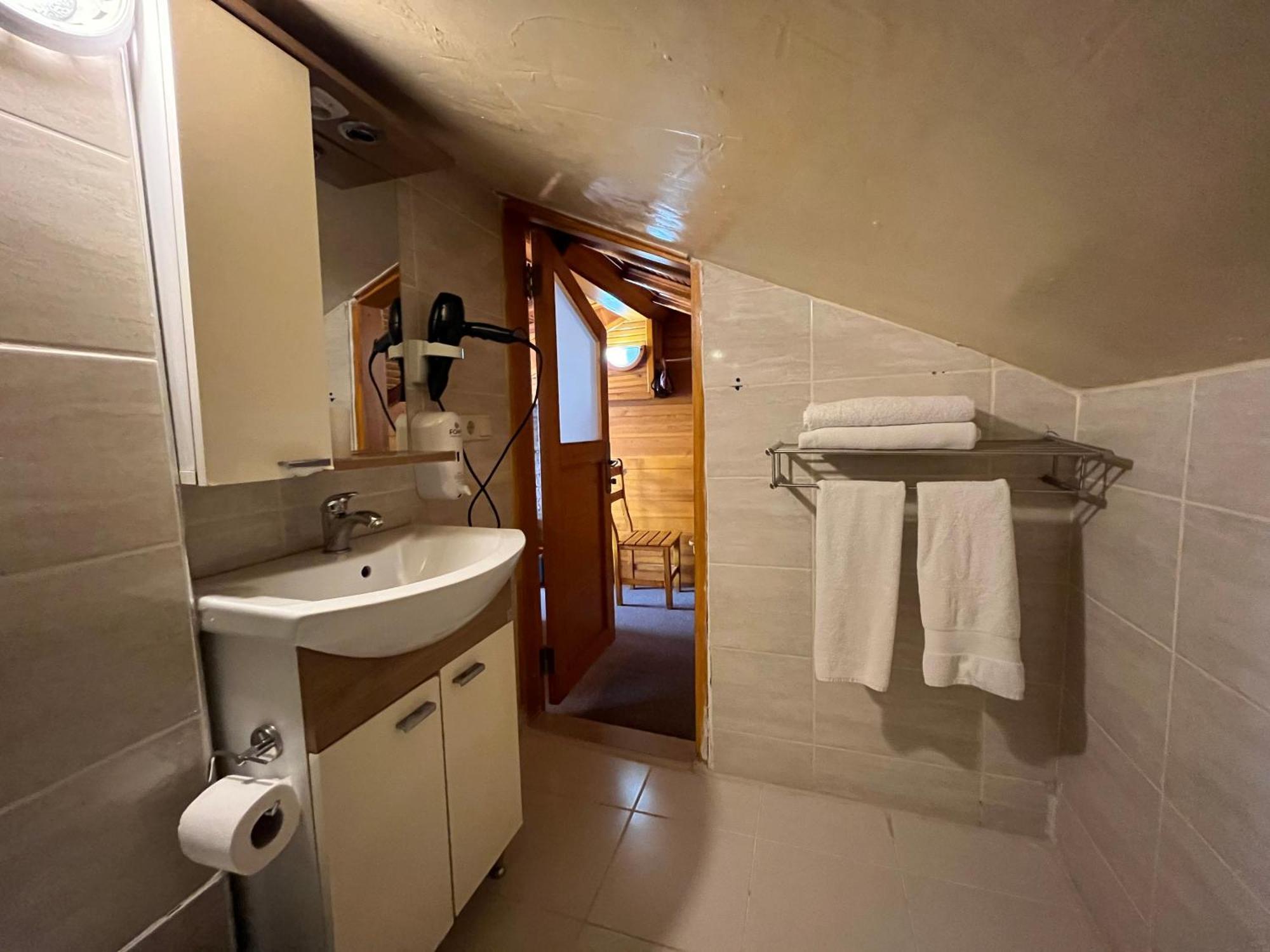 Le Safran 3* Стамбул
